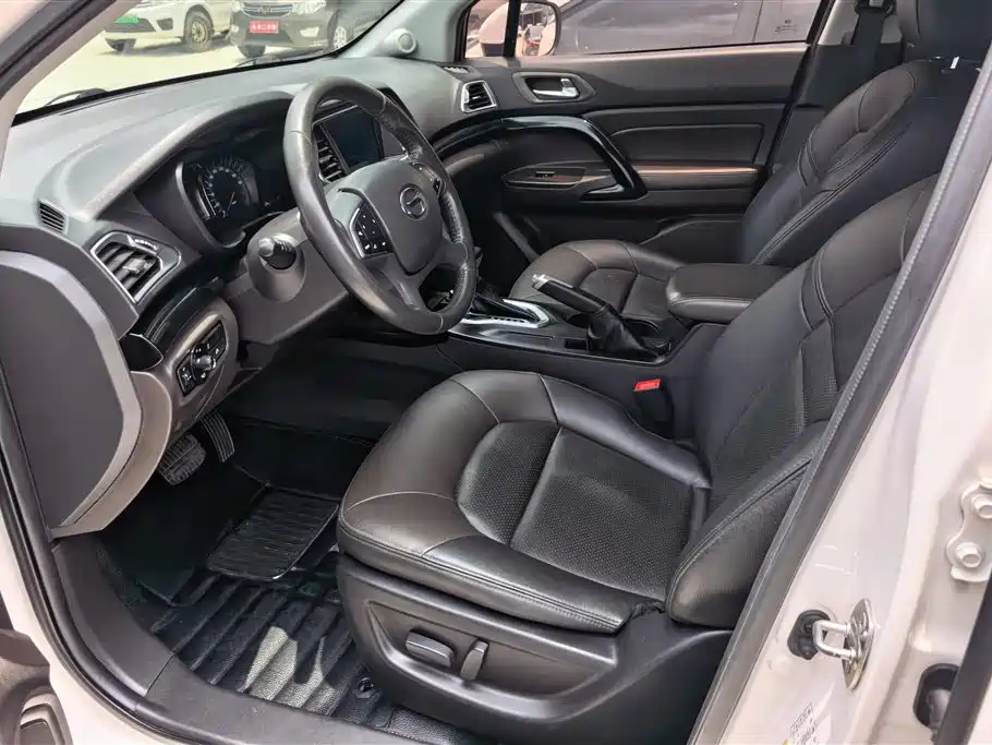 GAC Trumpchi Trumpchi GS4 2015 200T G-DCT Luxury Edition фото 9