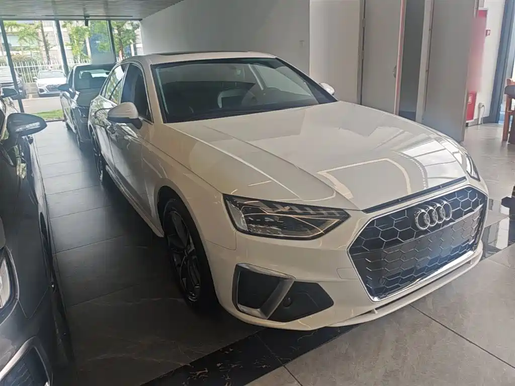 Audi A4L 2020 40 TFSI Fashion Dynamic Edition фото 4