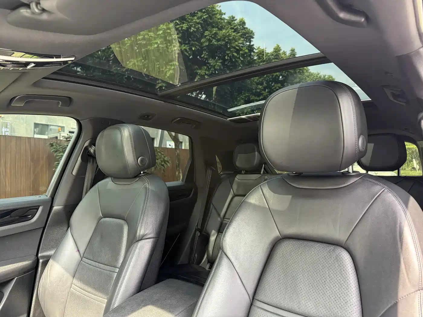 Photo 20 - Porsche Cayenne