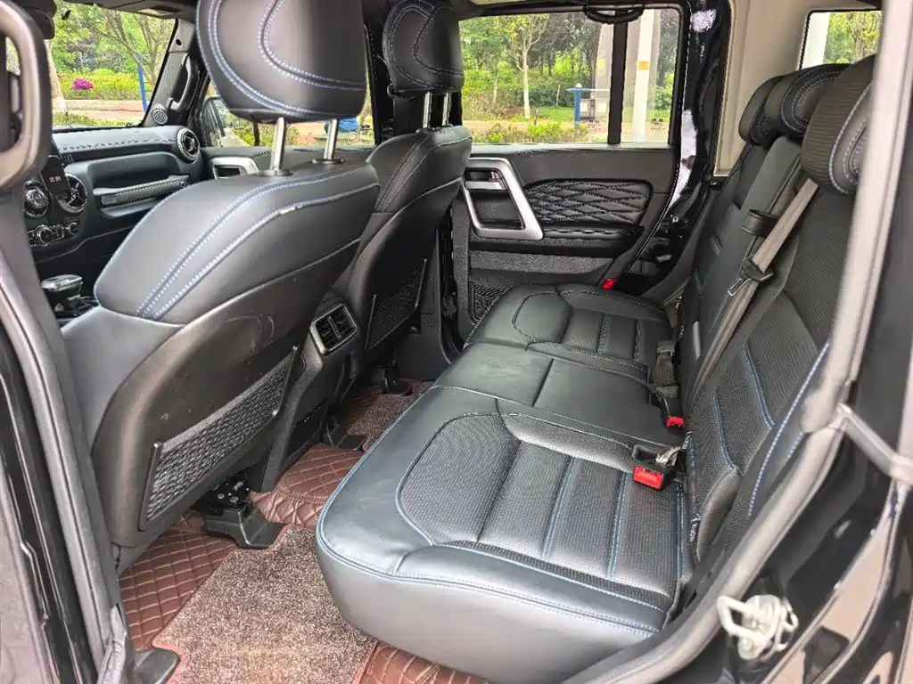 BAIC ORV Beijing Offroad BJ40 2023 2.0T Auto 4WD Urban Hunter Knight Edition фото 7