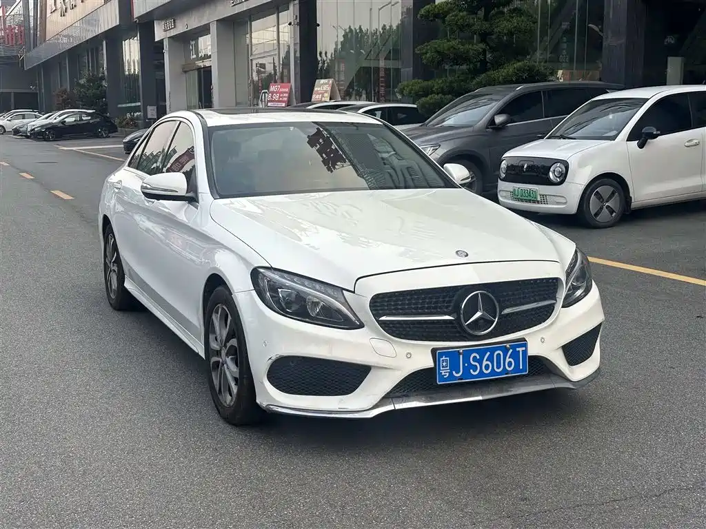 Mercedes-Benz C-Class 2017 C 180 L Sport фото 2