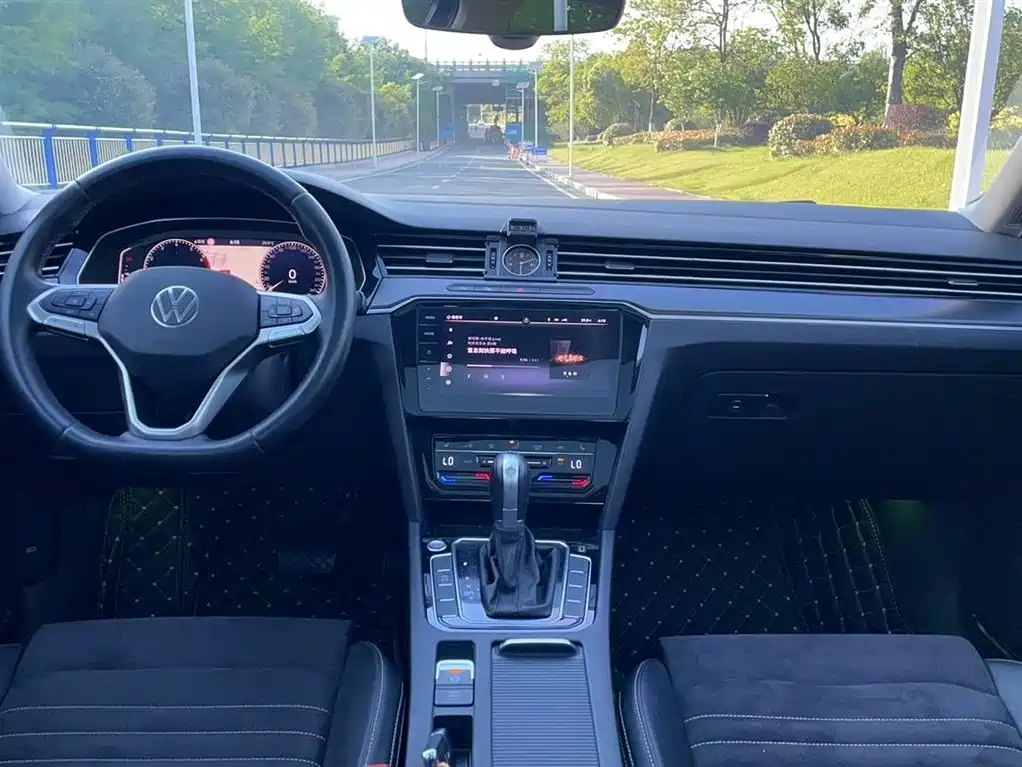 Volkswagen Magotan 2020 380TSI DSG Luxury фото 11