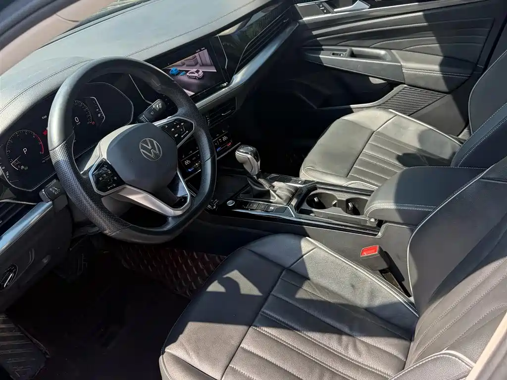 Volkswagen Passat 2023 330TSI Elite Edition фото 7