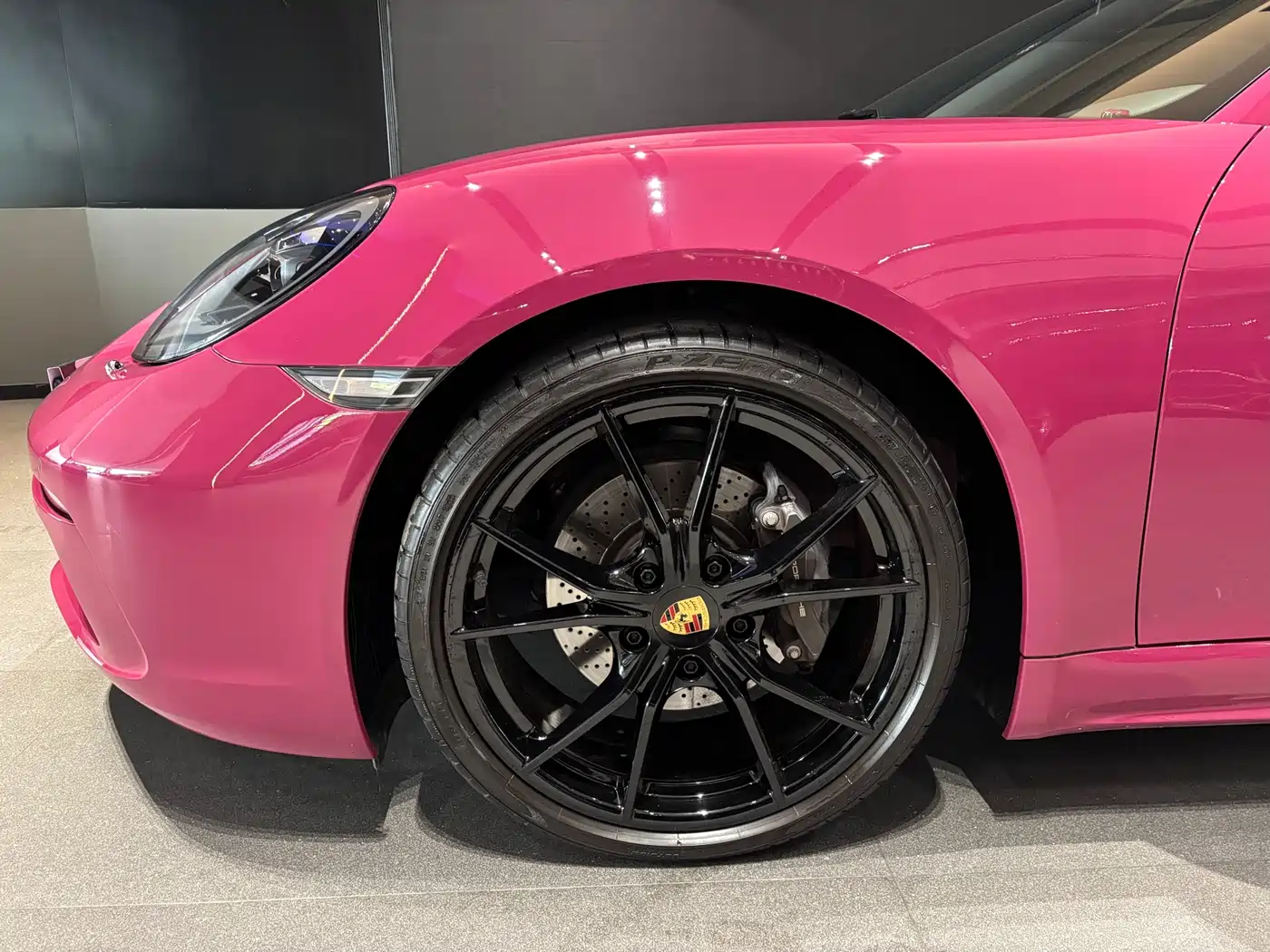 PORSCHE 718