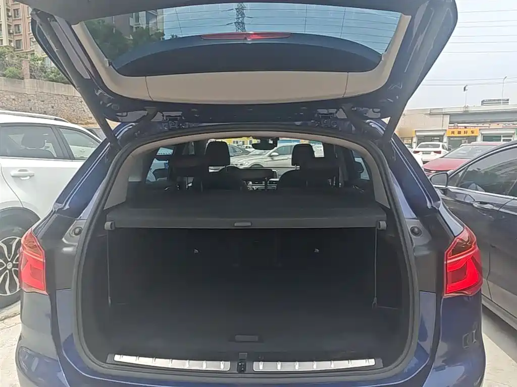 BMW X1 2019 sDrive18Li Premium Model фото 19