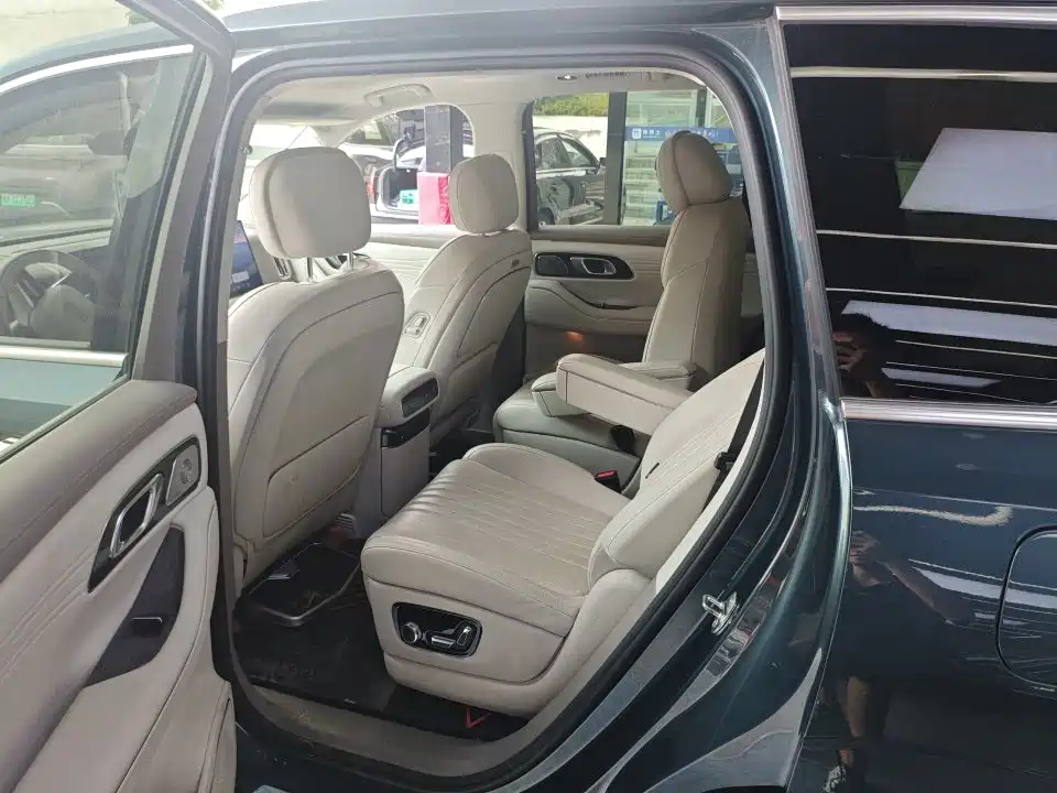 Geely Galaxy Galaxy M9 2025 2025 Model 230km 2WD Explorer+ Edition