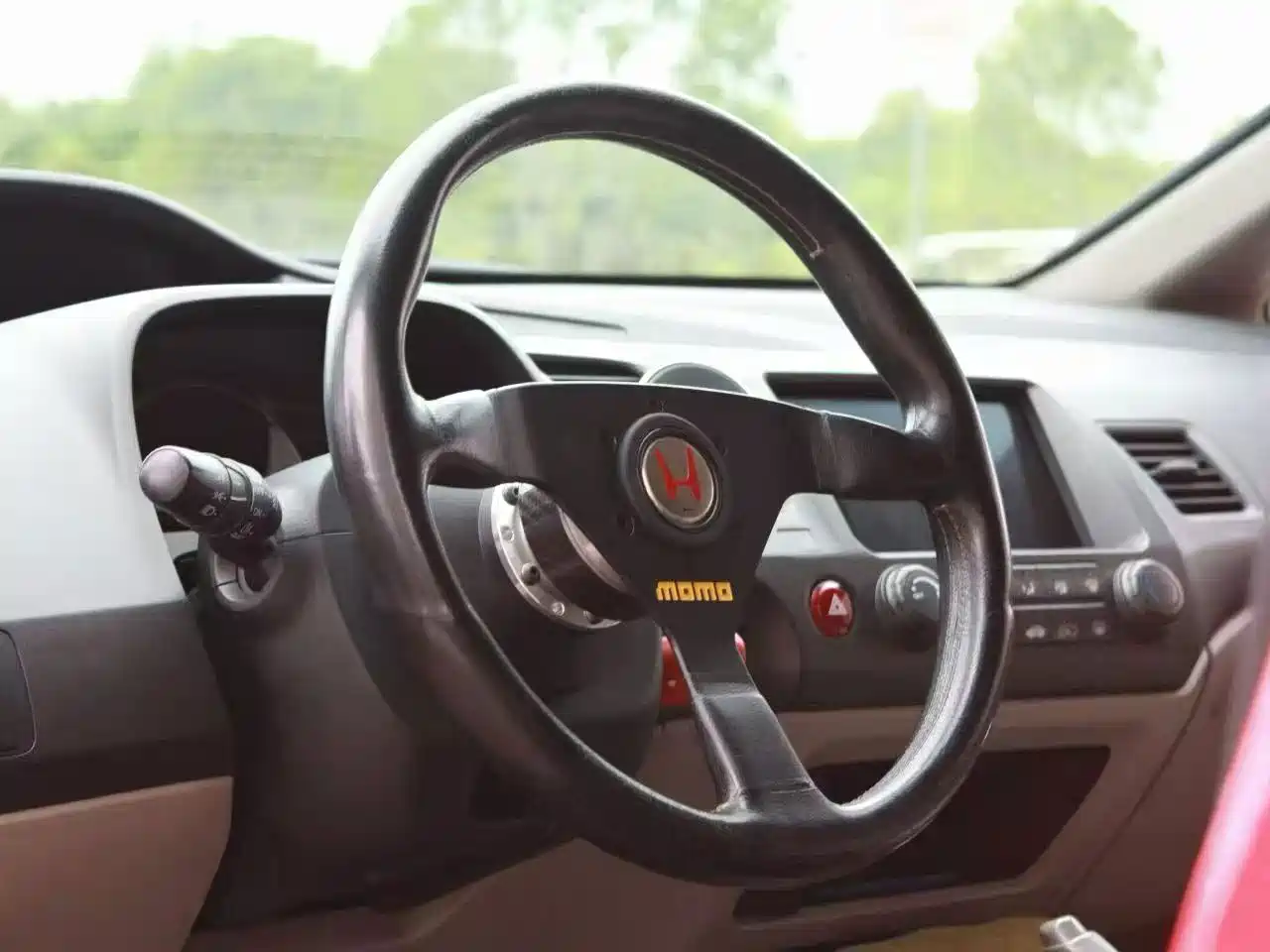 CIIMO CIIMO 2014 2012 1.8L Manual