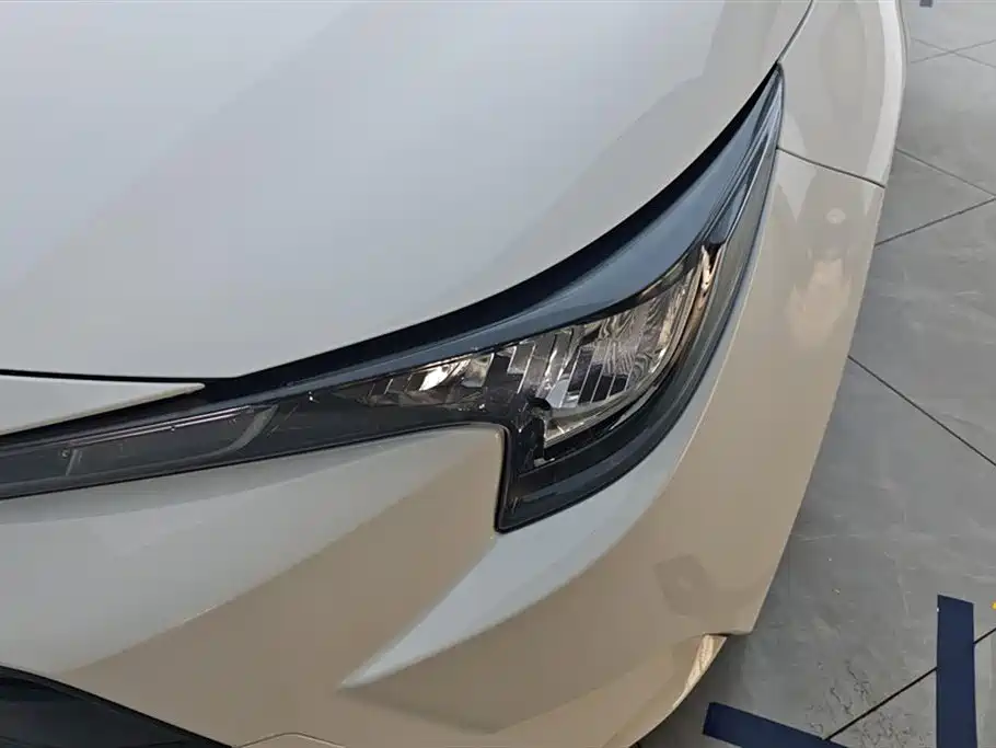 Toyota Levin 2023 Smart Hybrid 1.8L Leading Edition фото 5