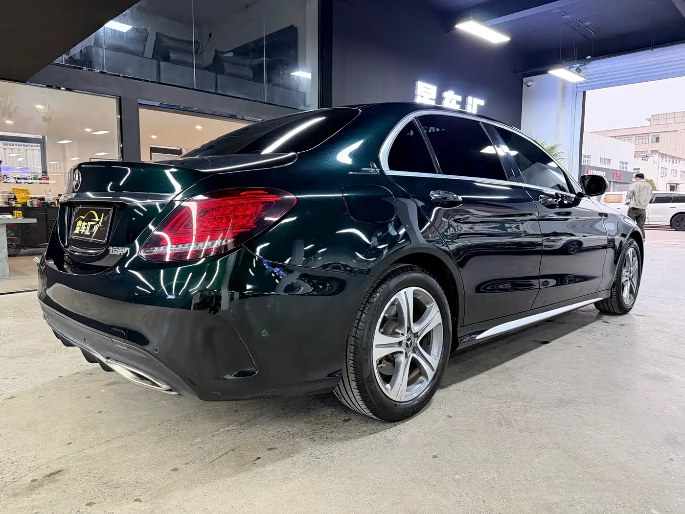 Mercedes-Benz C-Class 2020 C 260 L Sport фото 13