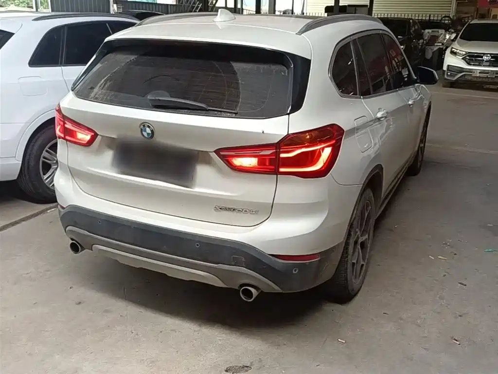 BMW X1 2019 xDrive20Li Premium Model фото 7