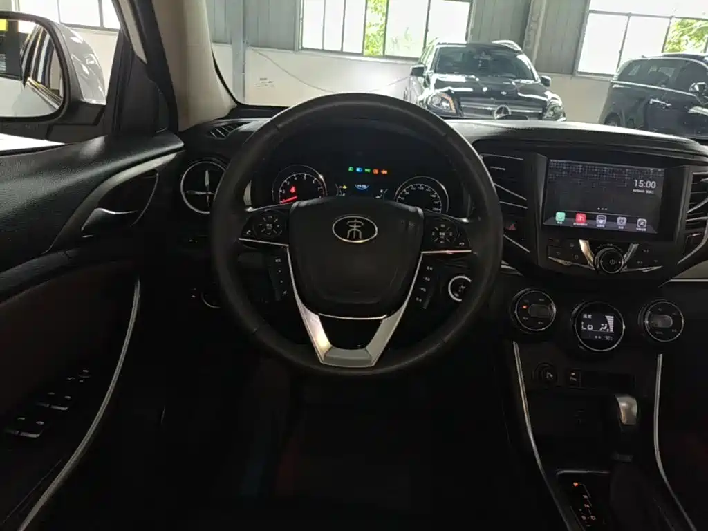 BYD Song 2017 2016 Ultimate Edition 1.5TID Automatic Elite
