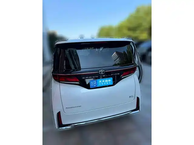 Toyota Vellfire, фото 2