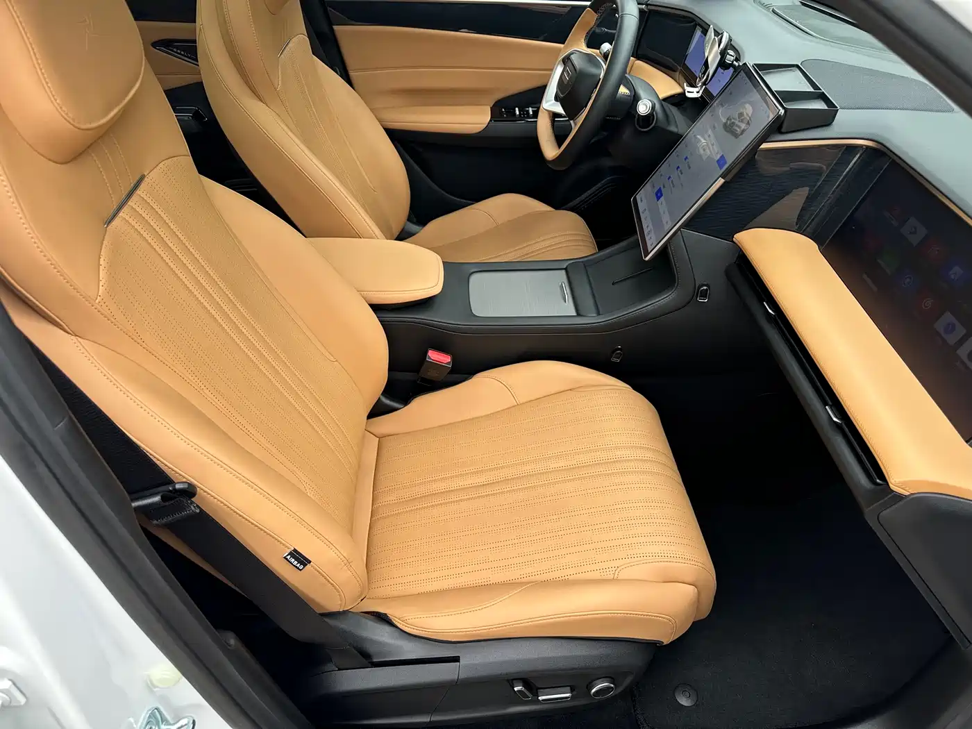 Geely Galaxy Galaxy L7 2024 1.5T 115km PLUS Soaring Dragon Edition фото 42