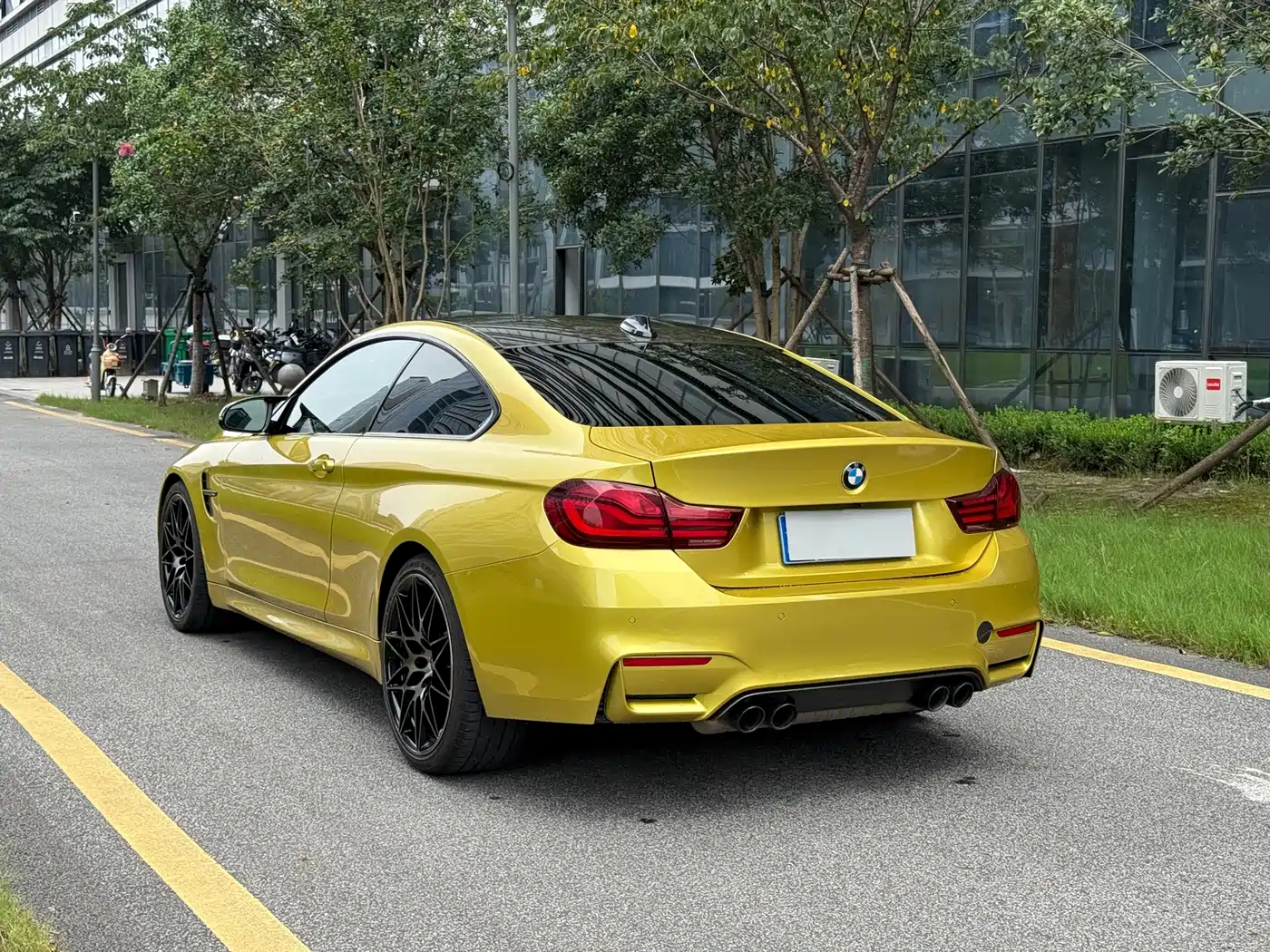 BMW M4 2019 2019 M4 Coupe Competition
