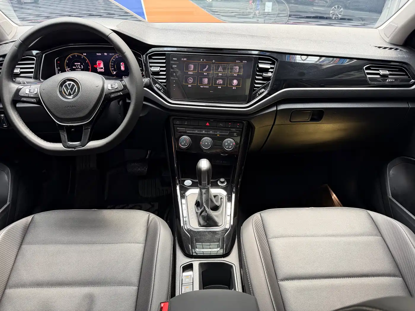 Volkswagen T-ROC 2022 280TSI DSG 2WD Comfort PLUS фото 19