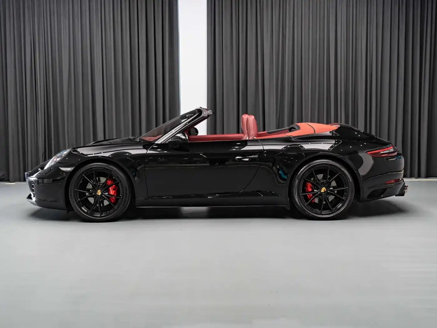 Porsche 911 2016 Carrera Cabriolet 3.0T фото 3