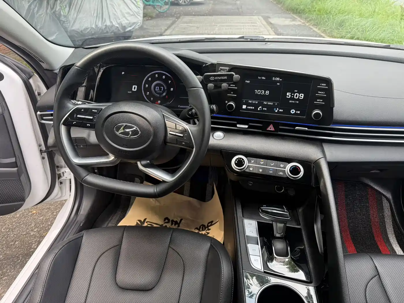Hyundai Elantra 2022 1.5L CVT GLX Elite Edition фото 7