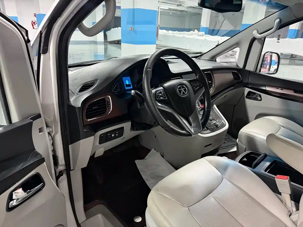 JAC Motors Refine M5 2016 2016 2.0T Gasoline Automatic Official Version