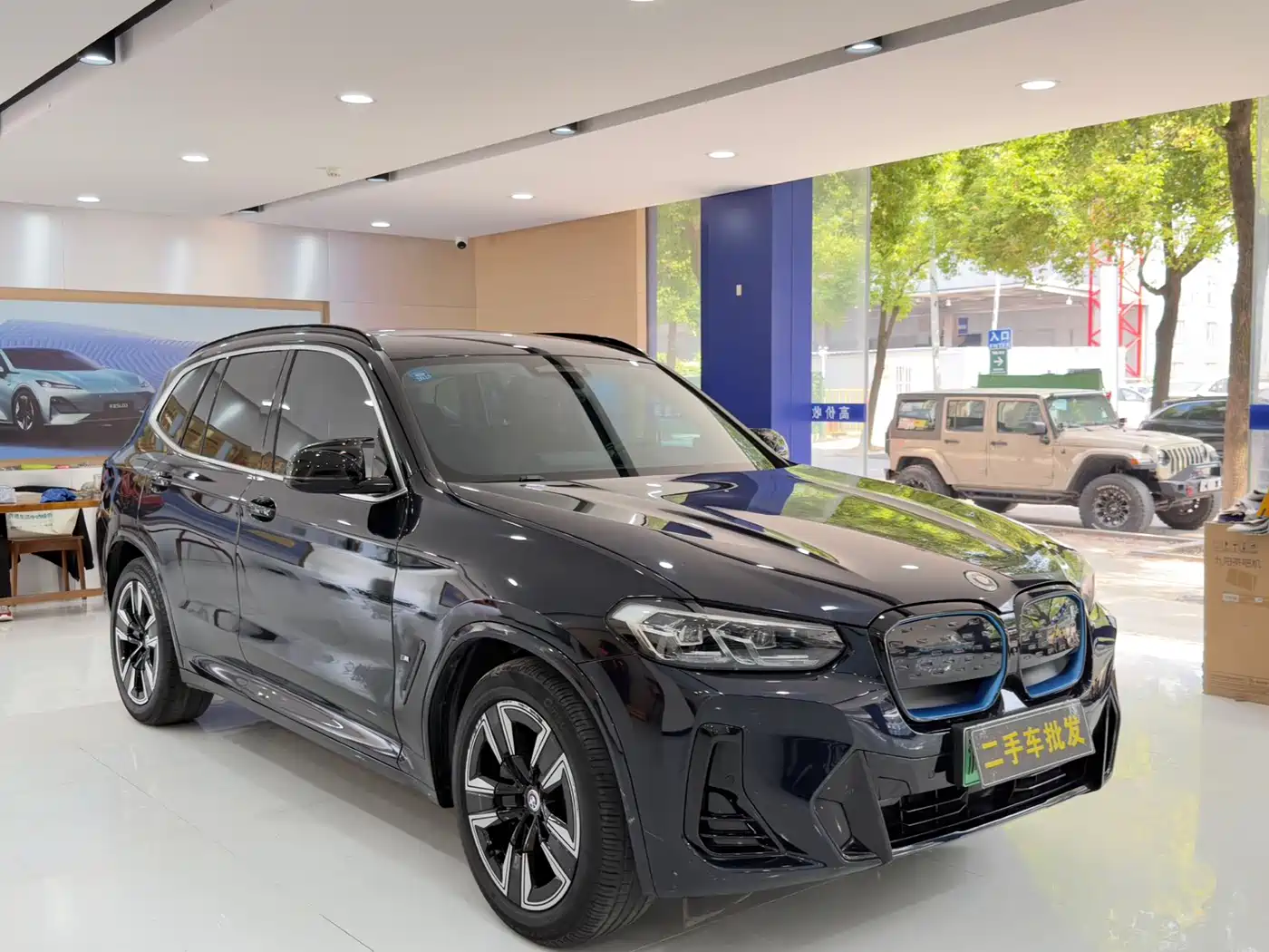 BMW iX3 2023 Leading Type фото 3