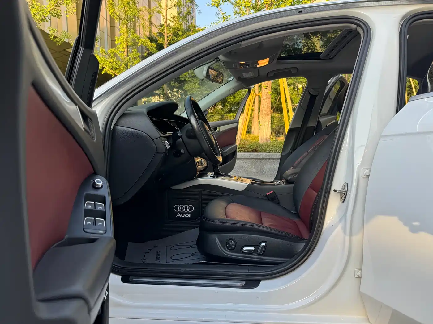 Audi A4L 2013 35 TFSI Automatic Standard фото 15