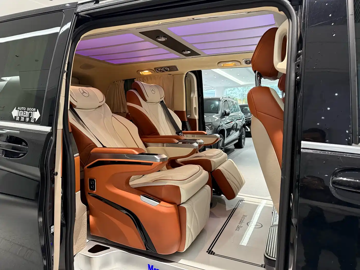 Mercedes-Benz V-Class 2016 V 260 Premium Edition фото 10