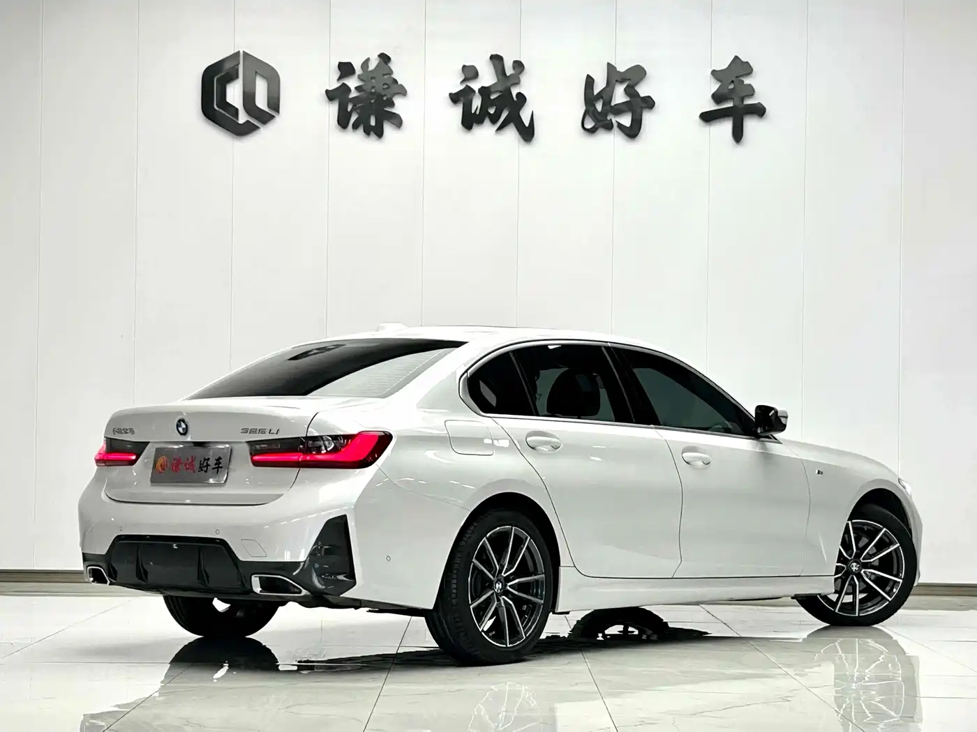 BMW 3 Series 2024 325Li M Sport Package фото 6