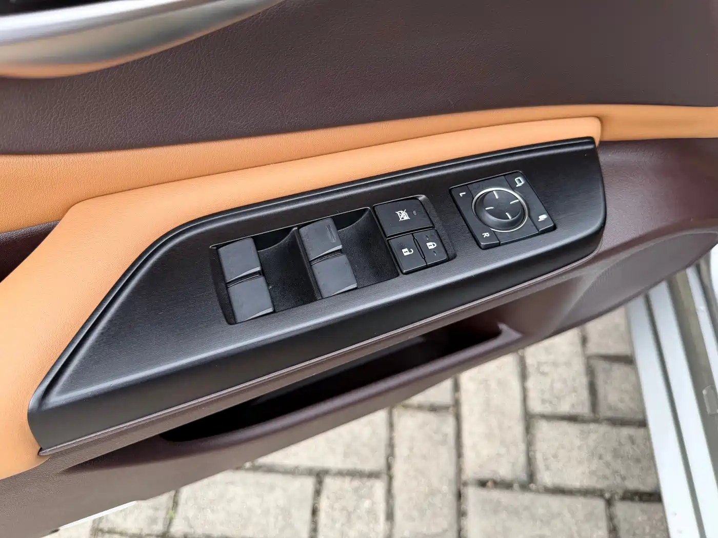 Lexus ES 2018 300h Excellence Edition China V фото 11