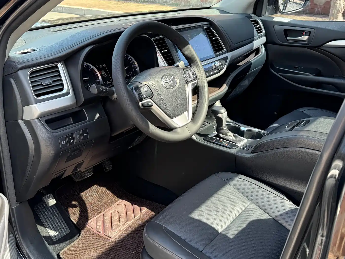 Toyota Highlander 2018 2.0T 4WD Luxury 7-seater (China V) фото 7