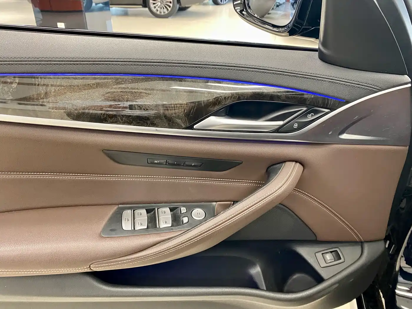 BMW 5 Series 2019 525Li M Sport Package фото 10