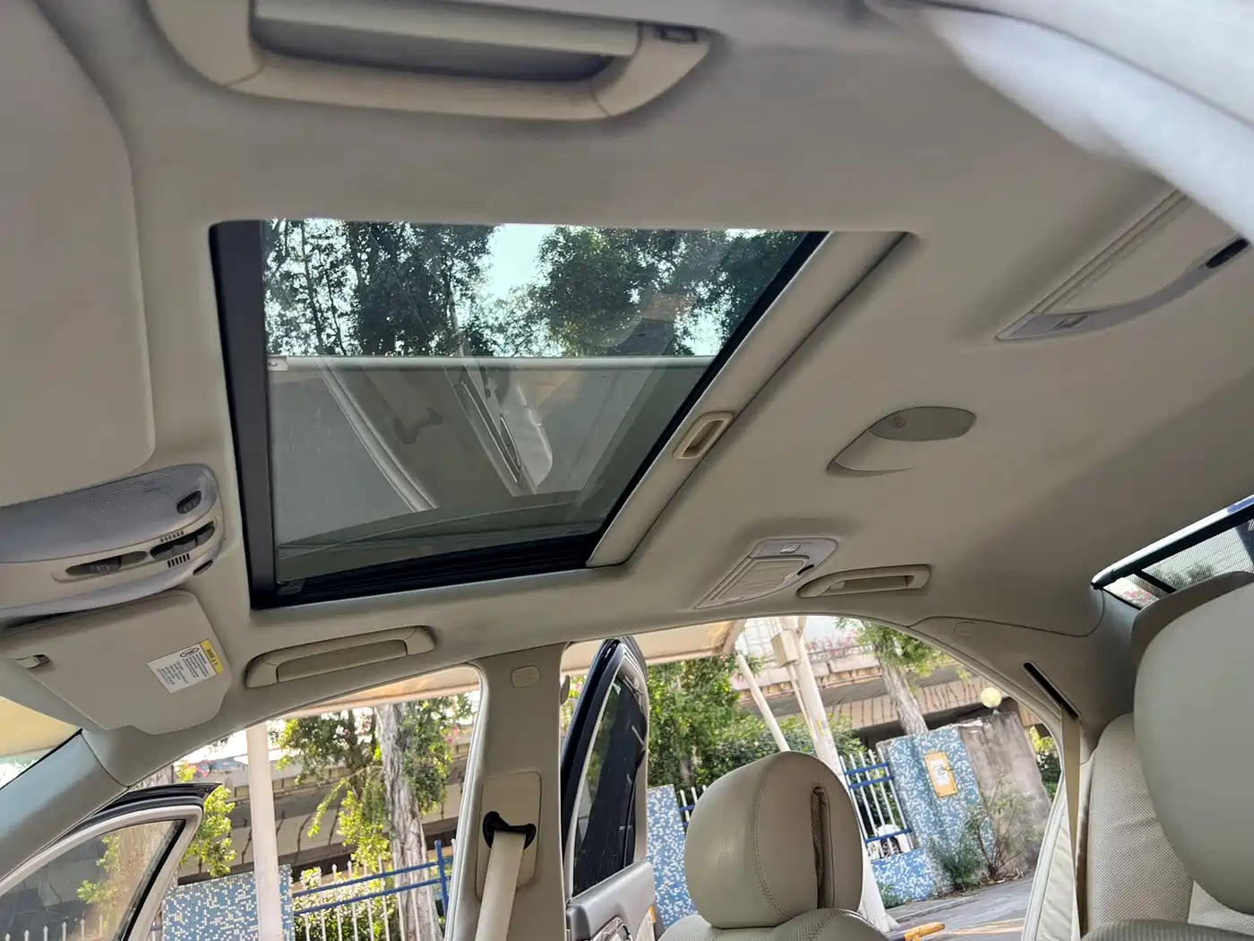 Mercedes-Benz S-Class фото 12