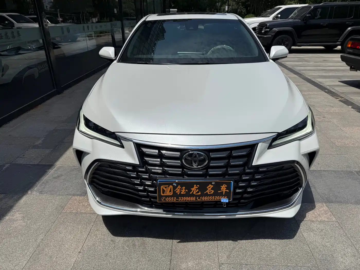 Toyota Avalon 2022 2.0L Progressive Edition фото 3