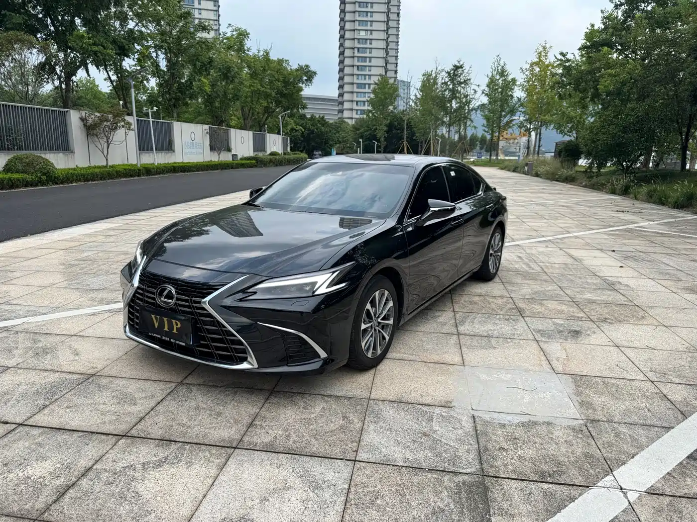 Lexus ES 2026 2025 300h Ultimate Edition