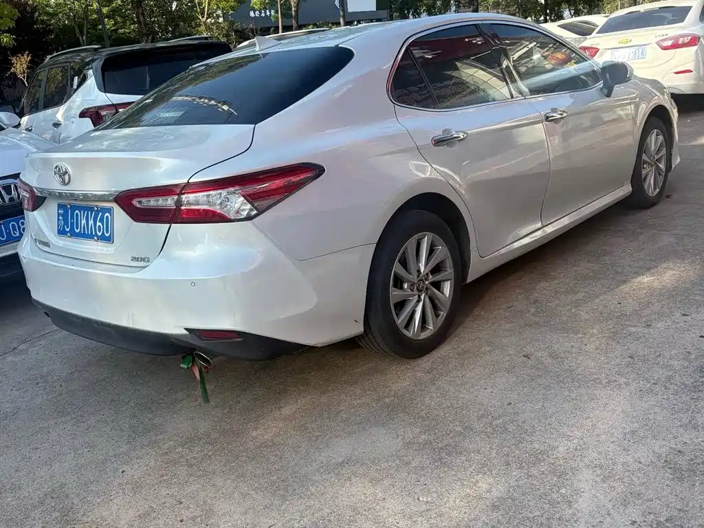 Toyota Camry 2021 2.0G Luxury Edition фото 3