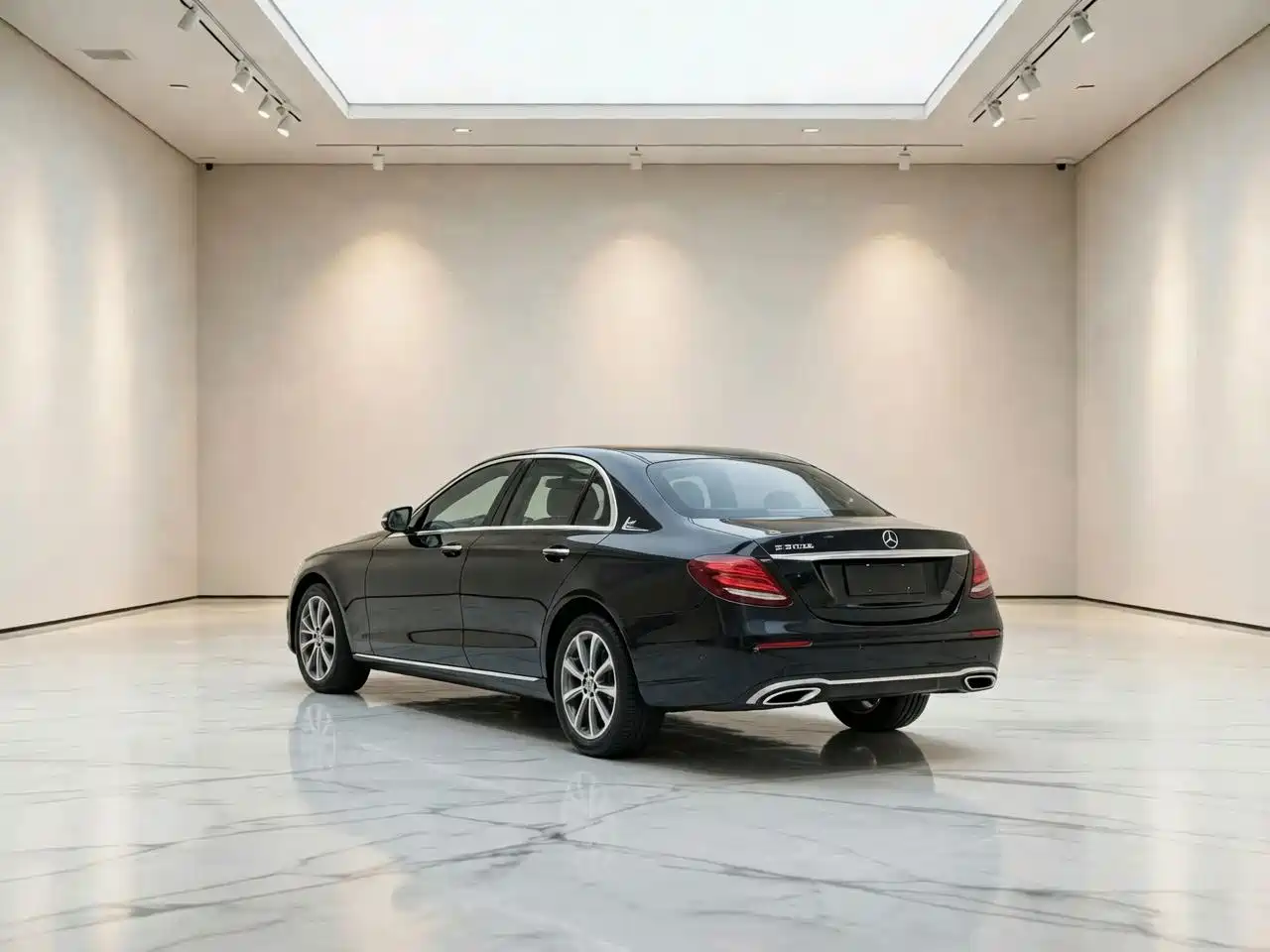Mercedes-Benz E-Class 2016 E 300 L Fashion Type фото 4