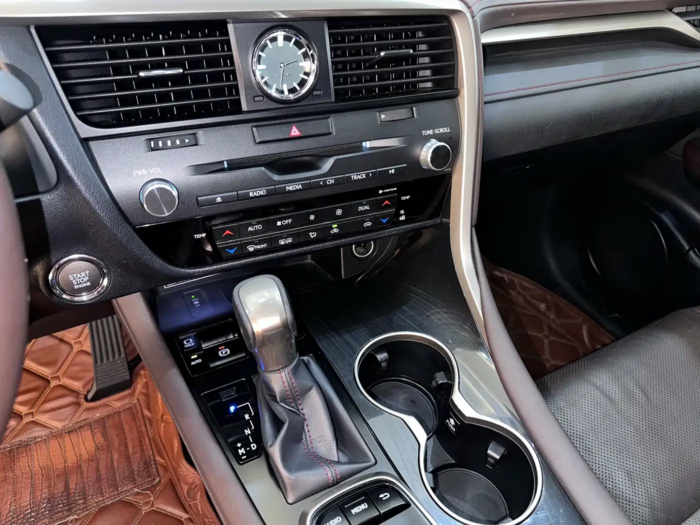 Lexus RX 2016 300 4WD Elegance Edition (China V) фото 11