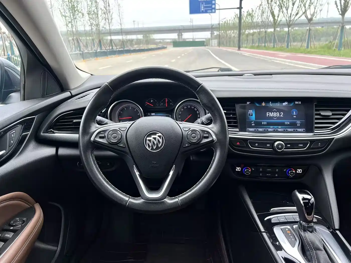 Buick Regal 2019 Model 20T Luxury Type China V фото 13