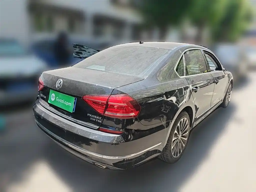 Volkswagen Passat 2016 330TSI DSG Executive Edition фото 5
