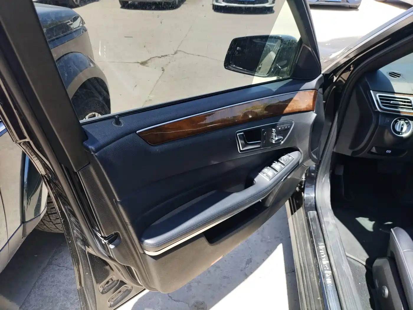 Mercedes-Benz E-Class 2015 Facelift E 200 L фото 5