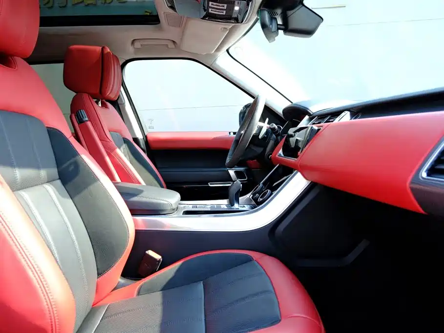 Land Rover Range Rover Sport 2021 3.0 L6 HST фото 13