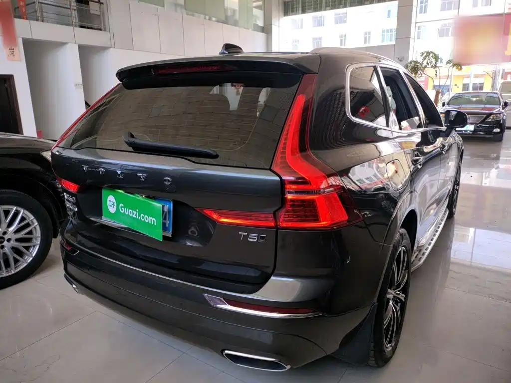 Фото 5 - Volvo XC60