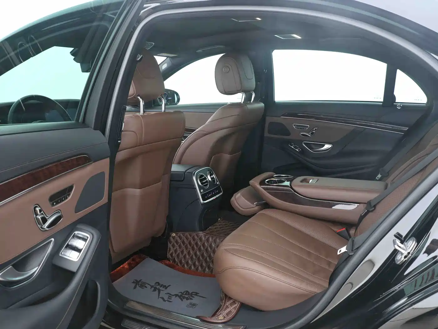 Mercedes-Benz S-Class 2020 S 350 L Business Edition Collector's Version фото 11
