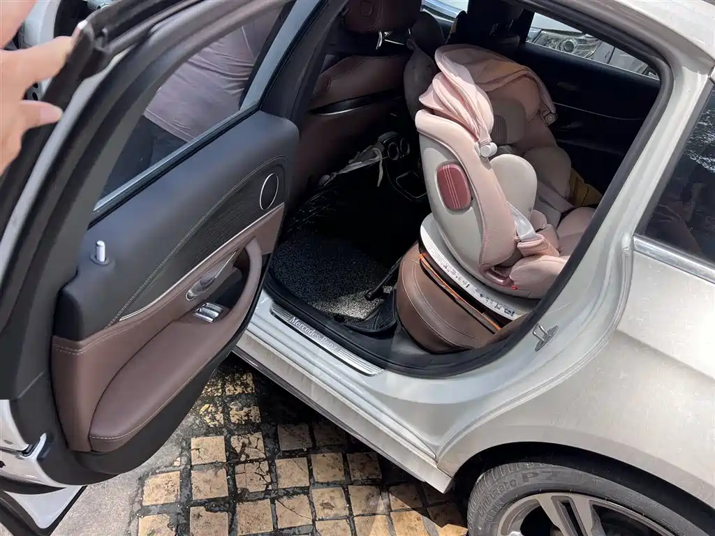 Mercedes-Benz E-Class 2022 E 260 L Sport фото 6