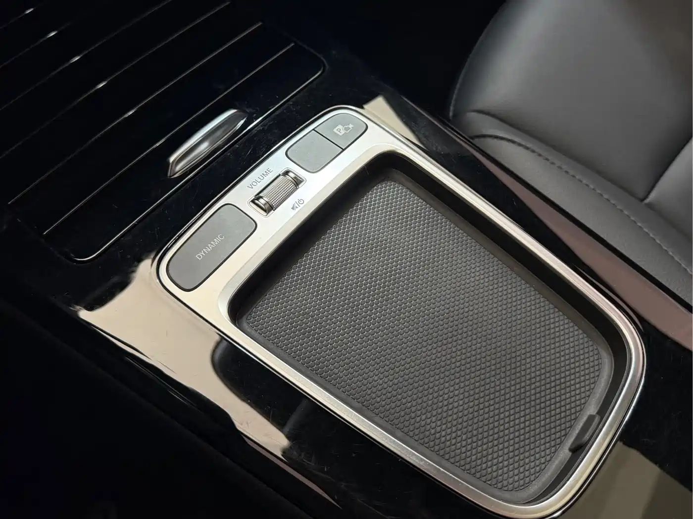 Mercedes-Benz A-Class 2023 A 180 L фото 16