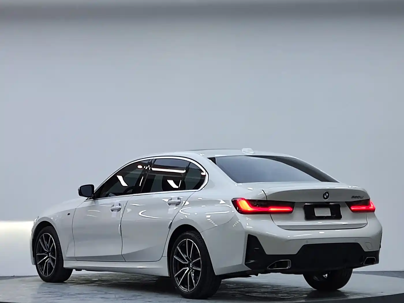 BMW 3 Series 2023 320Li M Sport Package фото 4