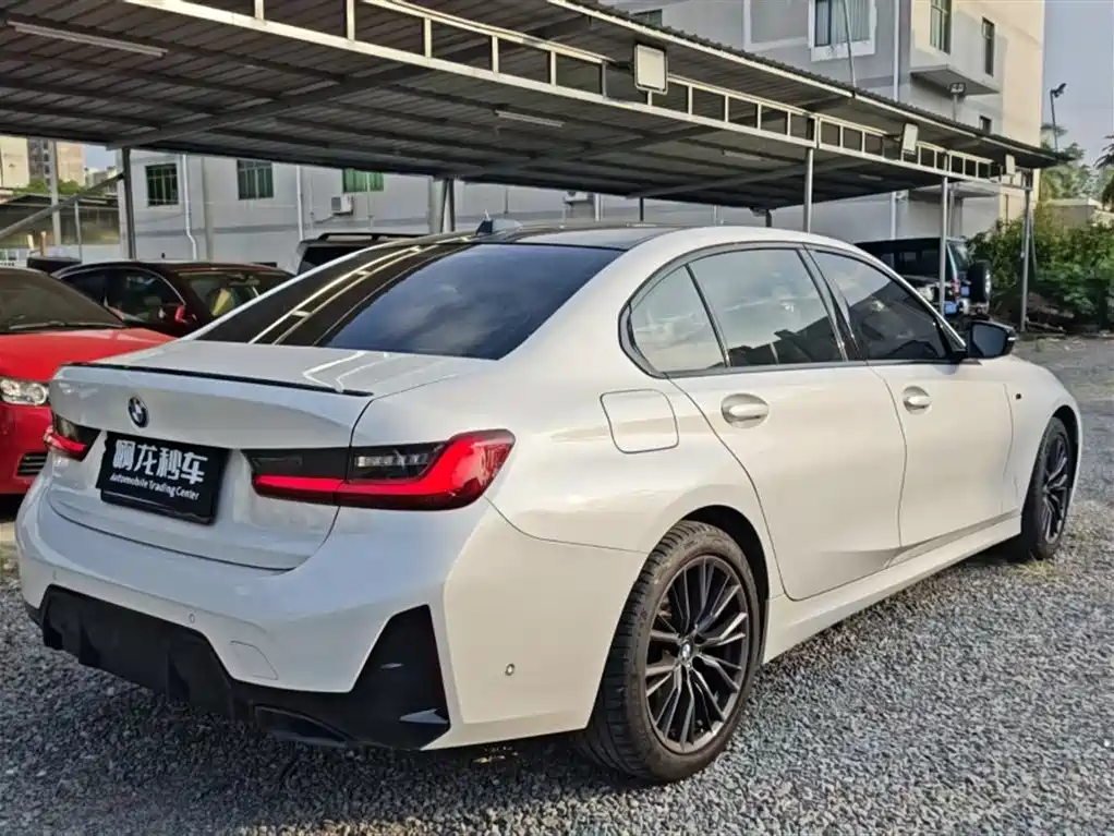 BMW 3 Series 2023 325Li M Sport Black Night Package фото 9