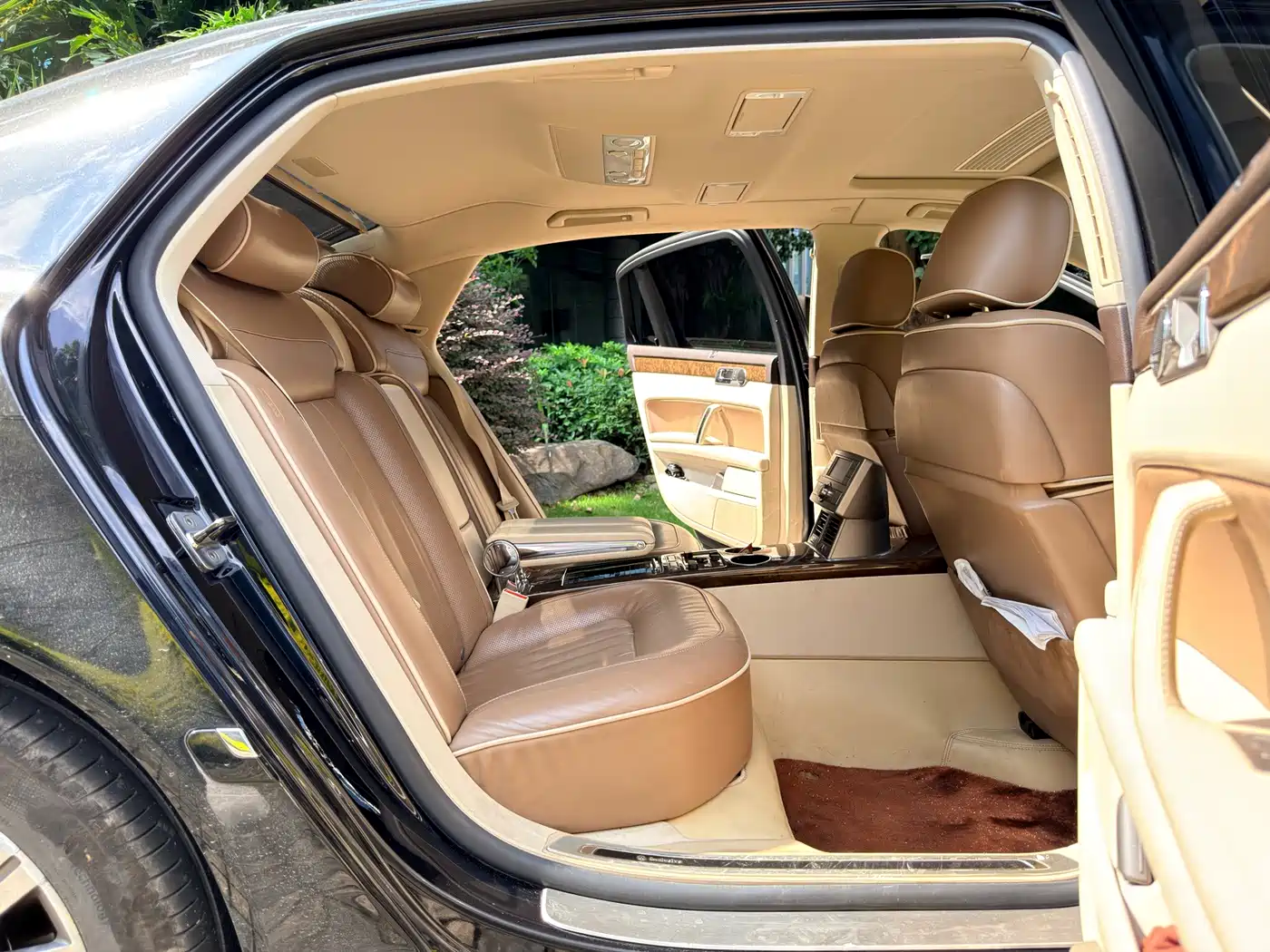 Volkswagen Phaeton 2012 2012 3.6L Premium Custom