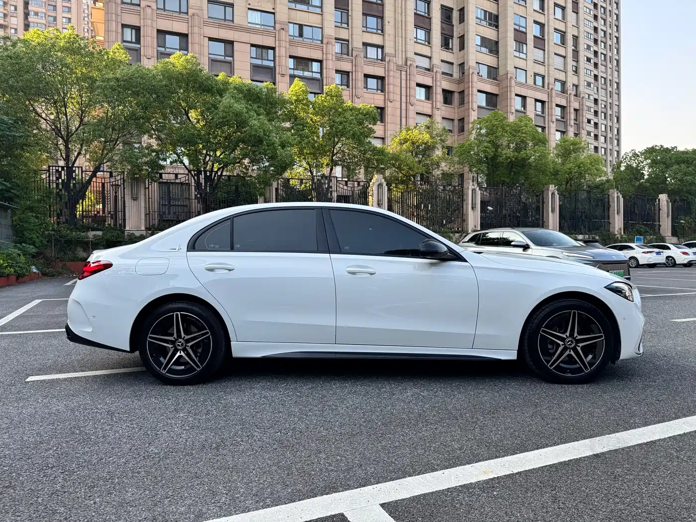 Mercedes-Benz C-Class 2025 Facelift C 260 L Night Sport Edition фото 4