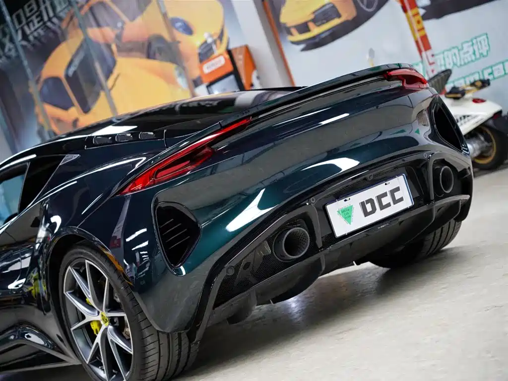 Lotus Cars EMIRA 2021 2.0T DCT First Edition фото 2