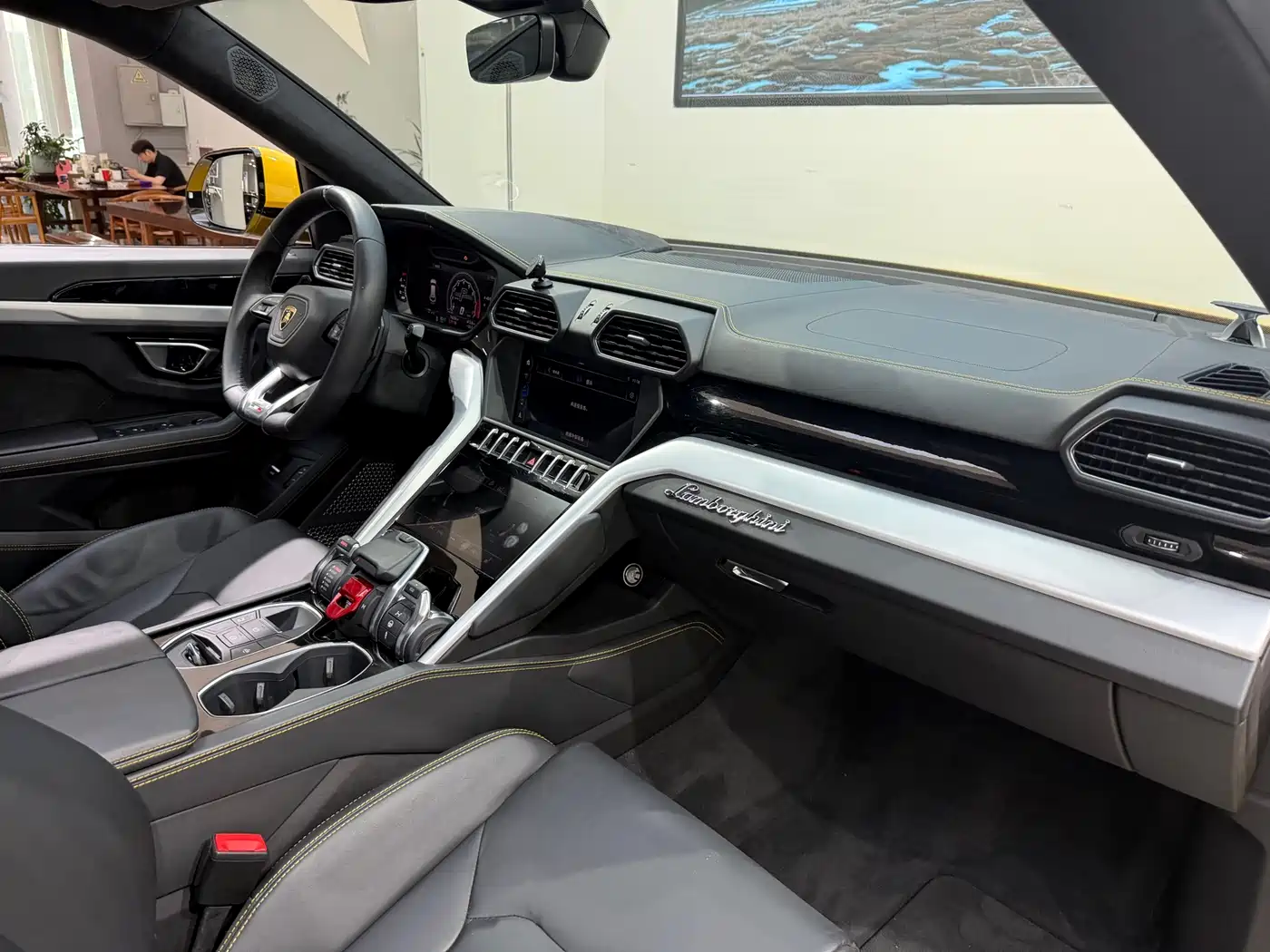 Lamborghini Urus 2018 4.0T V8 фото 10