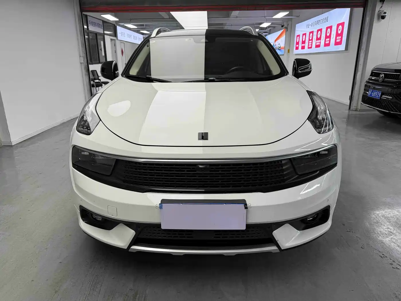 Lynk & Co 01 2017 2.0T AWD Pro фото 2